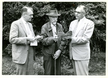 William Hornsby (center)interviewed by Rene Zabeau and Glen Armstrong, Educ.  Dir. W. Va. SFL.