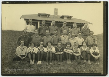 A group of young men and women gather for a group photo. Subjects unidentified. 