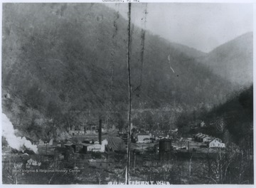 View overlooking the small town which was located on Route 41 near the New River. The New River Coal Company had mines in Quinnimont.