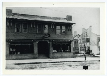 Richard Restaurant on the corner of Kirk and High Streets. The building no longer exists. 