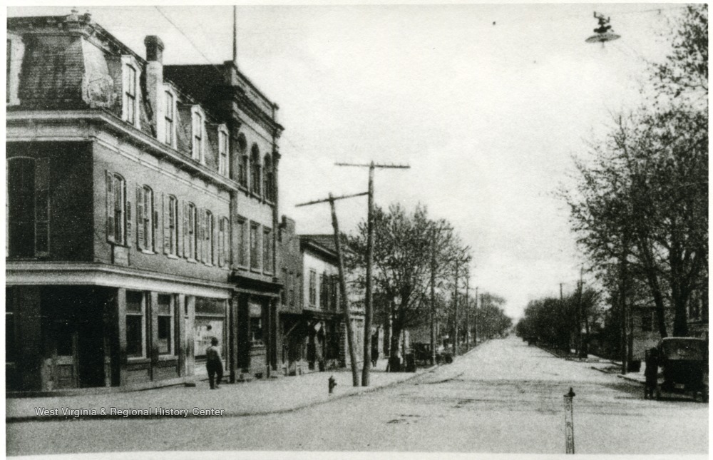 Washington Street, Business Section, Berkeley Springs, Morgan County, W 