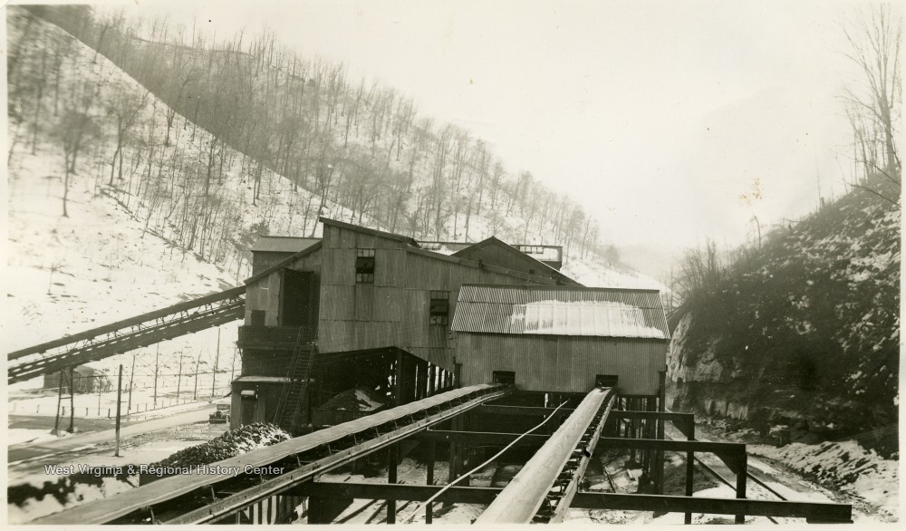 View of Tipple and Coal Conveyor, Island Creek Coal Company - West ...