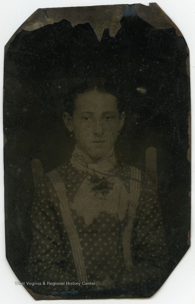 Portrait of Loretta Daniels Harper.