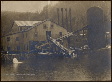 Lumber mill and lumber pond, Pardee and Curting Lumber Company.