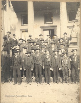 Group portrait of Civil War veterans in Wellsburg, Brooke County, W. Va.