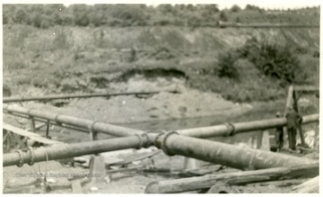 Pipeline cross section.