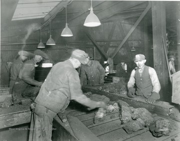 Bone Pickers at Pocahontas coalfield tipple, 1933.
