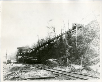 A view of the Fairmont Coal Co. Dunham Mine tipple.