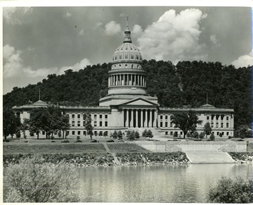 View of the West Virginia State Capitol Building in Charleston, West Virginia.
