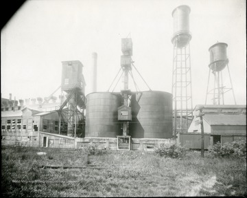 Storage tanks of the Hazel Atlas Glass Company, Grafton, W. Va.