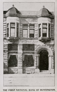 Facade of the First National Bank of Huntington building in Huntington, West Virginia.