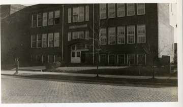 The facade of West Junior High School in Huntington, W. Va.