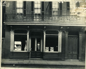 Store in Martinsburg, West Virginia prior to 1944 that became Gerbrick Studio.