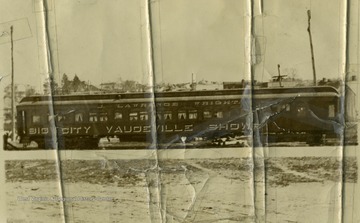 J. Lawrence Wright Big City Vaudeville Rail Car on the tracks.