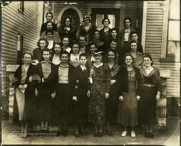 Group portait of women standing on stairs, Martinsburg, W. Va.