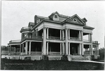Country home of E.G. Davisson near Crawford, W. Va.