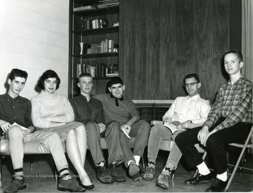 Included in picture are left to right: 'Dave Martin, Maureen Bennett (no relation to George), George Bennett, Russ Williams, George Zinn, Trenton Dauley'. 
