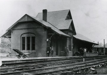 People standing in front of the Morgantown depot.