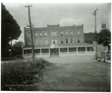 Front view of the Geneva Hotel before the fire in Philippi, West Virginia.