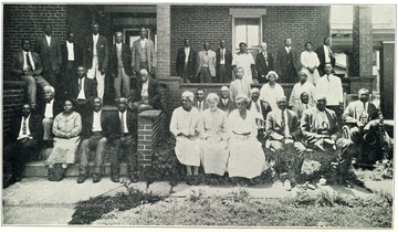 Group portrait of 'Old Folks' at the State Home For aged and Infirmed Colored Men and Women
