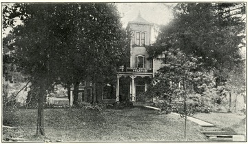 Front view of Florence Crittenton Home in Elm Grove. Miss Elizabeth Rungee, superintendent.