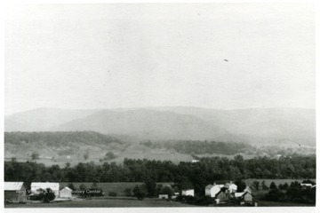 'The house on the right is the site of Ft. Seybert which was burned by Killbuck in 1758.'