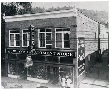 'One of Hinton's oldest businesses.  Founded in 1914.'