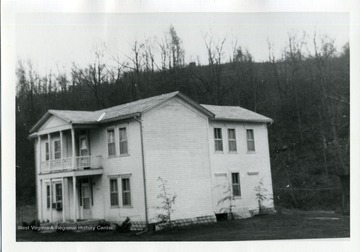 Served as a hotel in the 1880s.