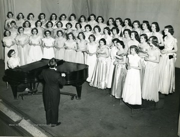 Clifford W. Brown, director; Katherine Donham, accompanist.