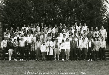 A group portrait of attendees of WVU student leadership conference at Jackson's Mill in 1961.