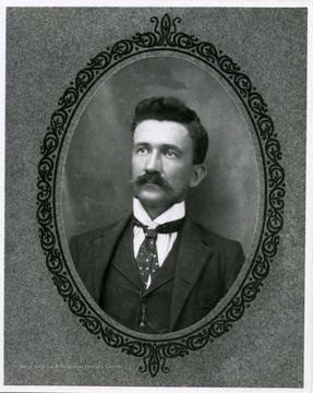 A portrait photo of Isaac Perry Cox.