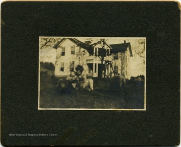 Clara Ellison and Annie Ellison at J.Z. Ellison's house on Hans Creek, Monroe County.