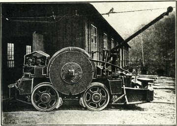 A photograph of a piece of mining and/or railroad equipment.