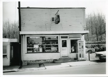 The Handy Store was located a short distance east of the B&O crossing on West Main Street.