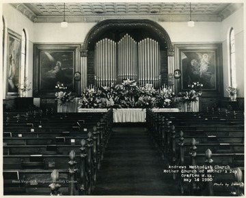 Mothers Day service May 14, 1950 showing floral decorations.