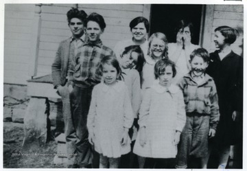 Back row: Kenneth Kinkaid, Darlie Rumble, Laudia Phillips, Beulah Williams. Middle row: Harold Phillips, Mildred Kelly, Dorothea Rumble. First row: Betty Williams, Mary Kelly, Ralph Williams.