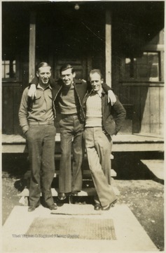 Cecil Teeter is in the middle, the others are not identified.