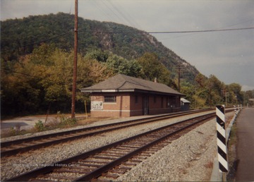 Color print of the C&amp;O (Chesapeake and Ohio) Depot at Eagle Rock, Virginia. 