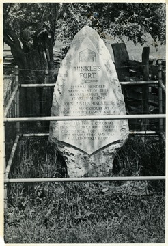 Hinkles Fort marker that marks where a house was built several hundred yard away. John Justus Kinckel built a blockhouse for his family that later became a fort during the revolution.