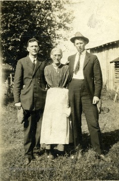 Ira Summers, Aunts Sara Summers Bowmar, and Joseph W. Summers.