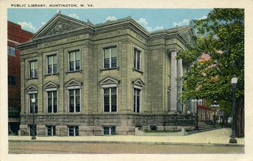 Public library building in Huntington, West Virginia. (From postcard collection legacy system.)