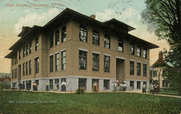Charleston High School, the only public high school in the city at that time. Building later became Mercer Grade School.See original postcard for correspondence. Published by The Valentine & Sons Publishing Company. (From postcard collection legacy system.)