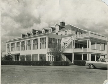 The country club was situated on same grounds where the West Virginia University College of Law is now located.