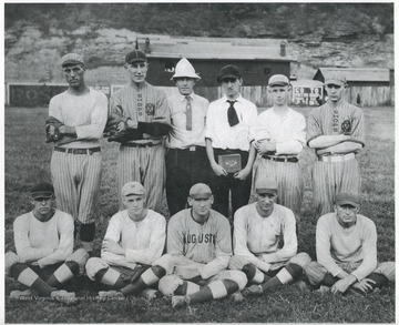 Front row, L to R: Toots Rogers, Benny Hess, Charlie Lane, Willey Aihstock, and unidentified. Back row, L to R: Buff Collins, Footy Stover, John Fisher, Windy Waid, Josh Fox, and unidentified.