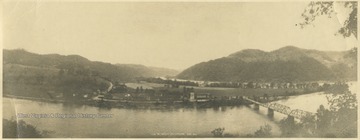 Published by Hinton Picture Co., scene at the confluence of New River and Greenbrier River. 