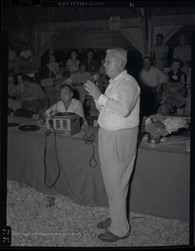 A judge, possibly Mr. Anderson, speaks on the floor.