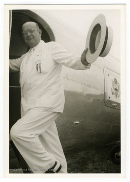 Louis Johnson, then Assistant Secretary of War, leaves Texarkana in an army plane after giving a speech to the American Legion there. 