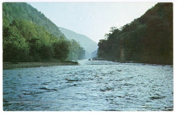 Text on the back reads, "Here the South Branch of the Potomac flows through the Trough. It can best be seen only by boat and is about 2 miles long, just off U. S. 220 in Hardy and Hampshire County, W. Va."