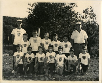A photo of the Morgantown Little League baseball team.