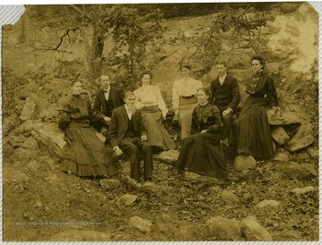 Gibson family portrait. From left to right: Laura (1868-1950), Orvis "Oz" (1871-1944), Dessie May (1875-1935), Georgia (1888-1911), Scott (1883-1965), Marry Ann (1879-1939), James W. Gibson (1844-1907), Abigail (Jenkins) Gibson (1850-1925). 